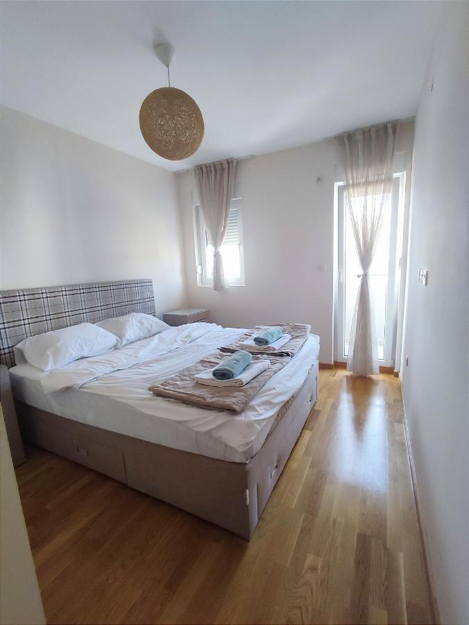 City Point Apartment ポドゴリツァ エクステリア 写真
