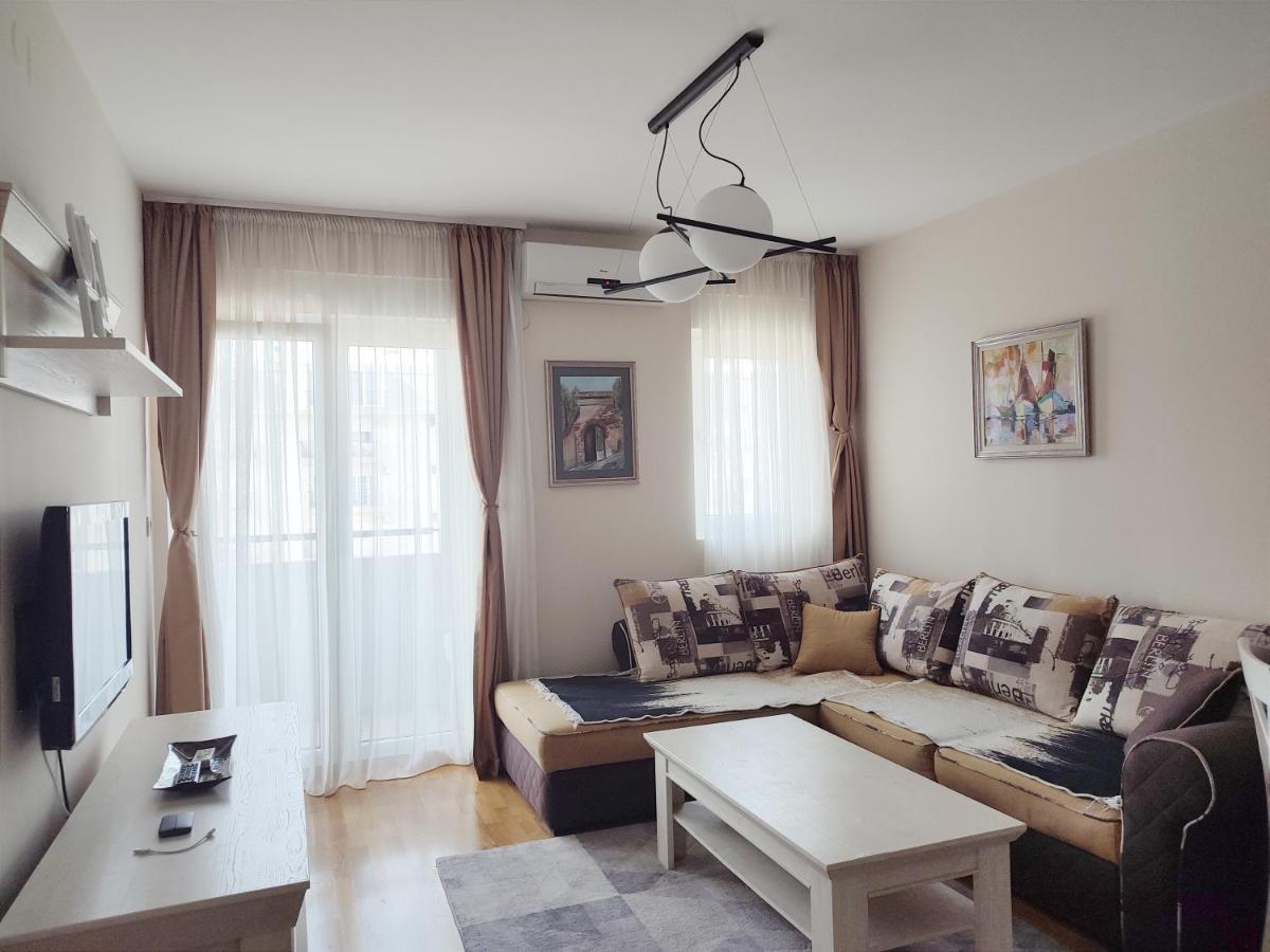 City Point Apartment ポドゴリツァ エクステリア 写真