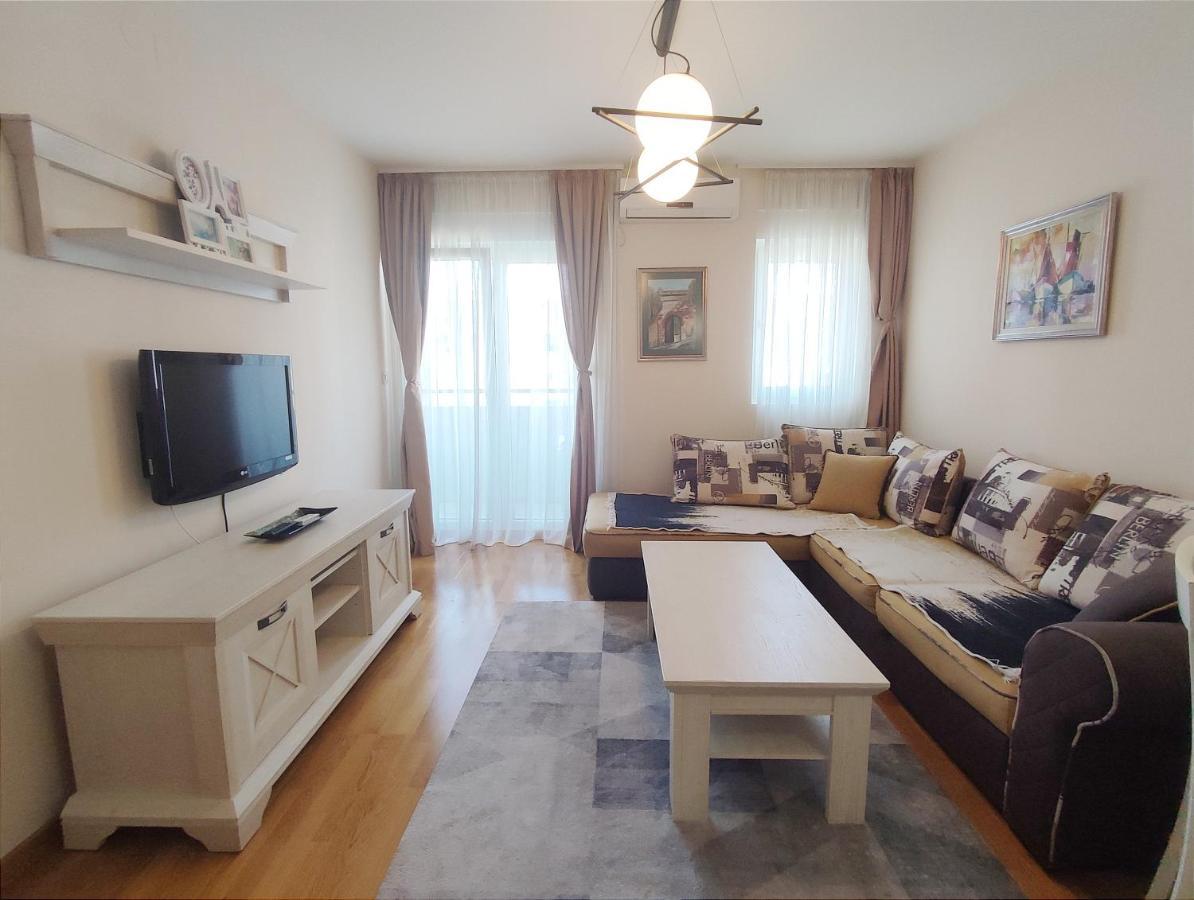 City Point Apartment ポドゴリツァ エクステリア 写真